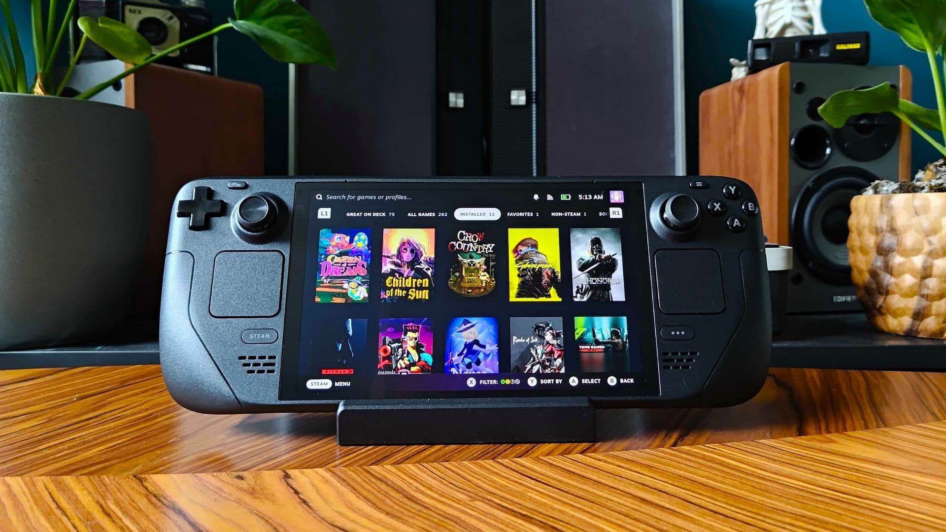 راهنمای Steam Deck OLED؛ نمایشگر، باتری و سازگاری بازی‌ها