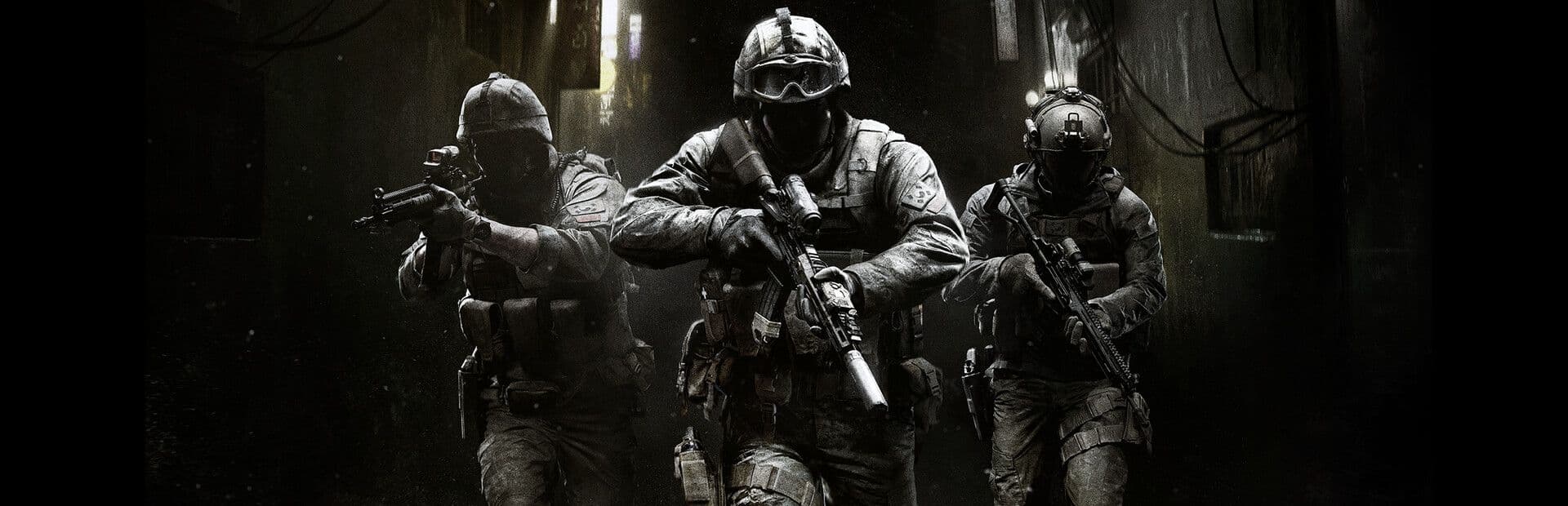 سه سرباز مسلح با تجهیزات کامل در کوچه‌ای تاریک؛ تصویر رسمی Call of Duty: Modern Warfare 4